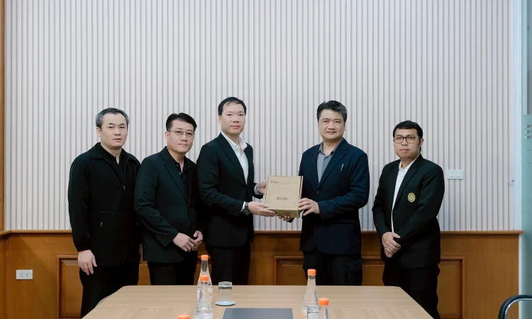 LINE_ALBUM_2025.11.18_251118_33